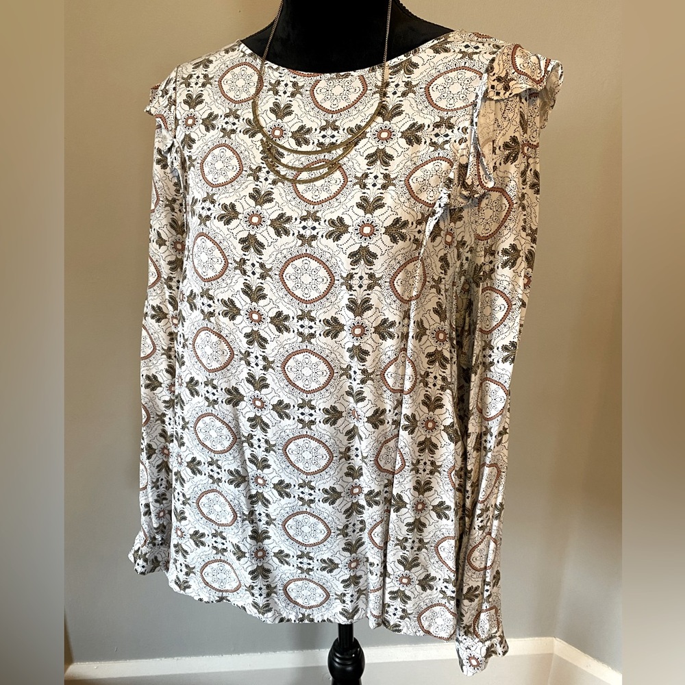 Patterned top